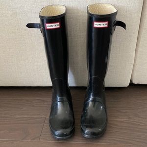 Hunter rain boots women's size 9 black
